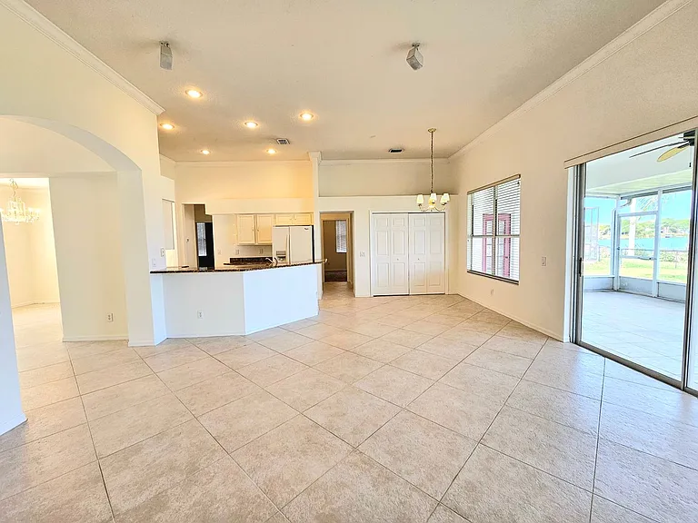 7209 Colonial Lake Dr — Photo 11