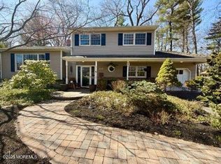125 Jumping Brook Rd, Lincroft, NJ 07738