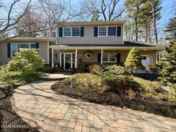 125 Jumping Brook Road, Lincroft, NJ 07738
