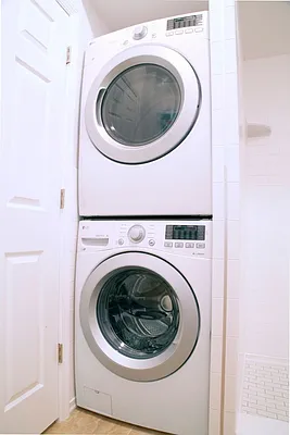 Rented by Nest Seekers International | media 12