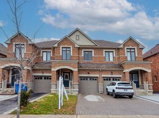 24 Briarfield Ave, East Gwillimbury, ON L9N 0P5