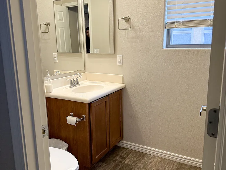 3916 E Kesler Ln — Photo 6