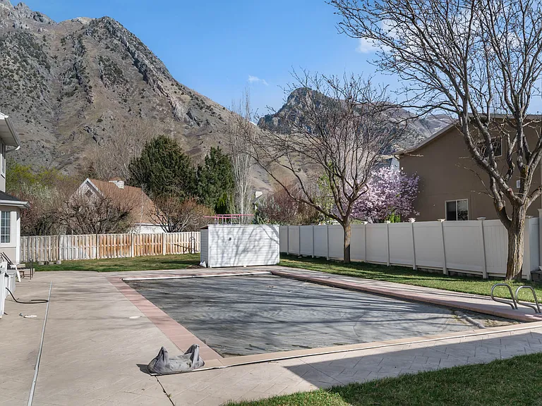 840 S East Mountain Cir — Photo 39