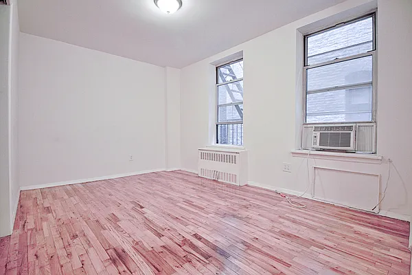 Rented by Oxford Property Group | media 3