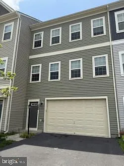 240 Parkland Dr