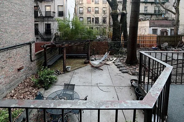 Rented by J Misrahi Realty Corp | media 7