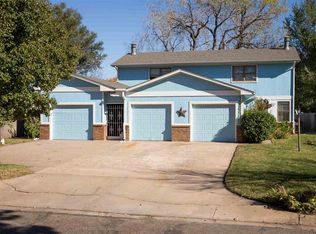 946 S Longfellow Ln, Wichita, KS 67207