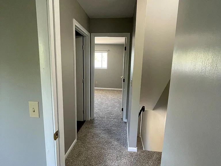 540 Thoma Pl #C — Photo 21