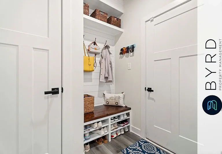 4900 Sir Sagamore Dr — Photo 32
