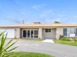 7021 SW 16th St, Pembroke Pines, FL 33023