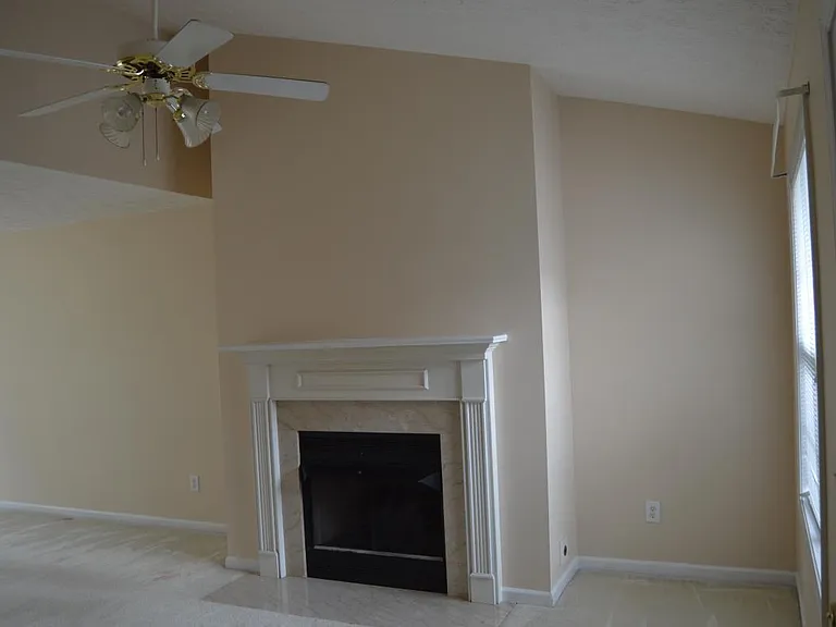 800 S Browns Ln #B3 — Photo 8