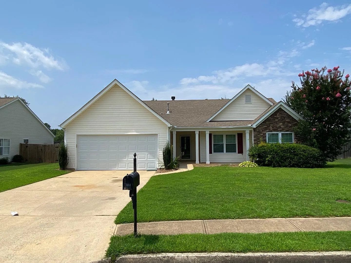 3164 English Ivy Ln photo 1