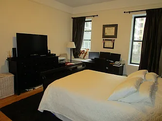 Rented by Rita S Citrin, LREB