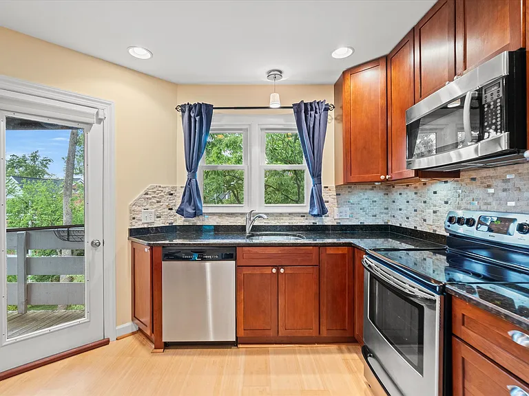 3151 Anchorway Ct #D — Photo 9