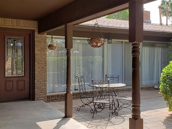 2nd image of 1503 S Avenue A
