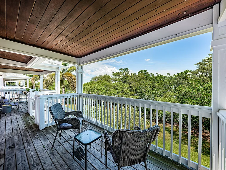 251 Pompano Dr SE #D — Photo 30