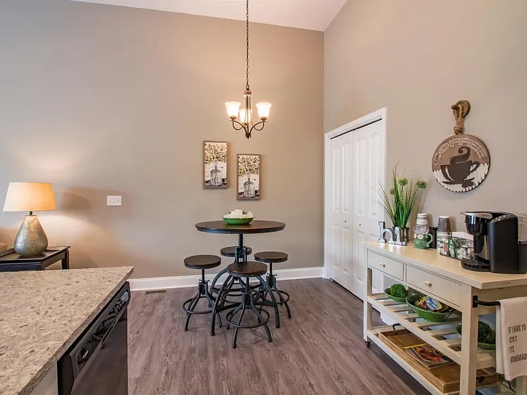 169 Dundee Dr — Photo 18