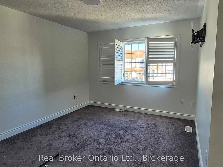 172 McBride Ave — Photo 6