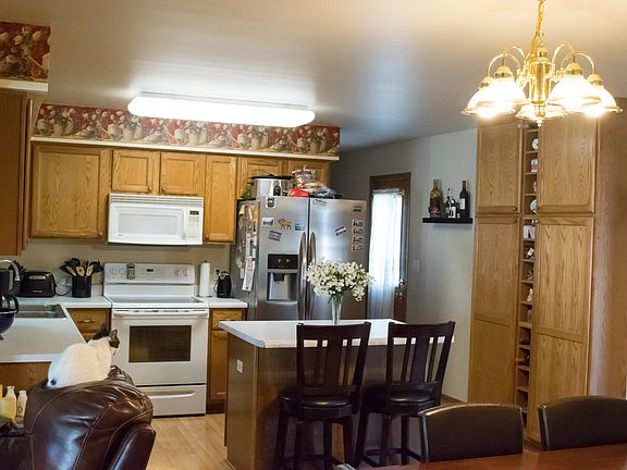 Kitchen, island, dishwasher 