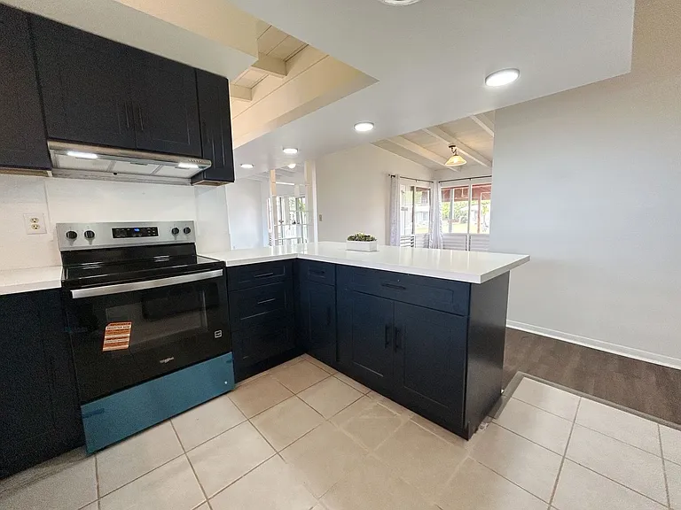98-835 Iliee St — Photo 17
