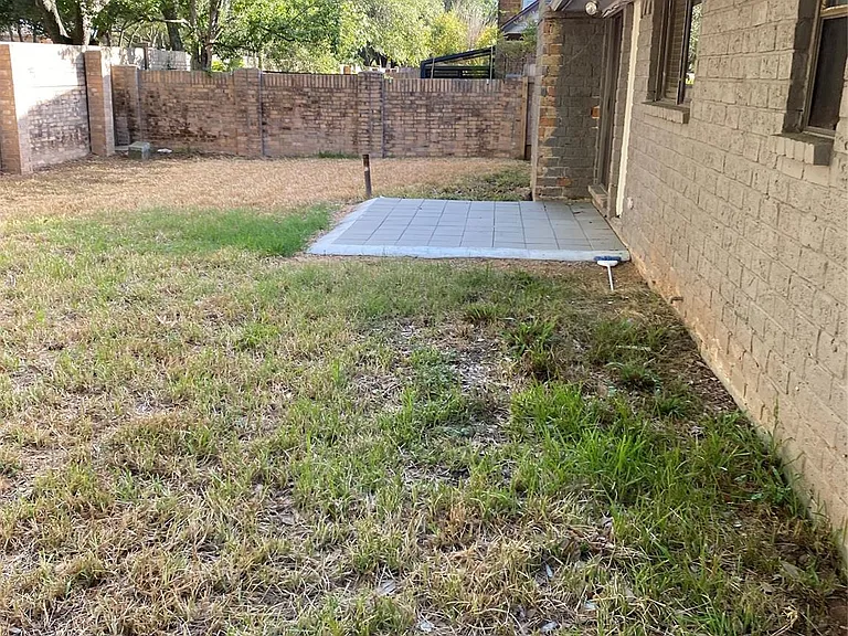 2819 Colony Dr — Photo 12