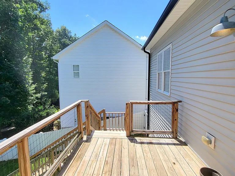 119 Ashley Woods Ct — Photo 32