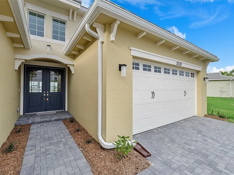5218 Liberty Ln — Photo 4