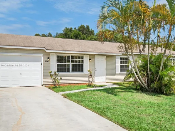 1341 SE Belcrest St, Port Saint Lucie, FL 34952