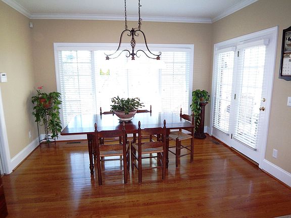 breakfast nook