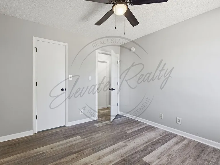 436 Kelsey Dr — Photo 15