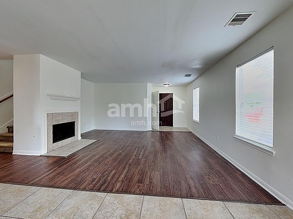 5th image of 20719 Dickinson Manor Ln
