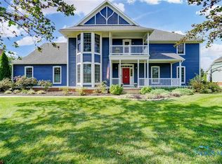 400 Fox Run Rd, Findlay, OH 45840