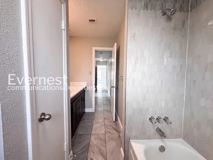 1334 Willersley Ln — Photo 16