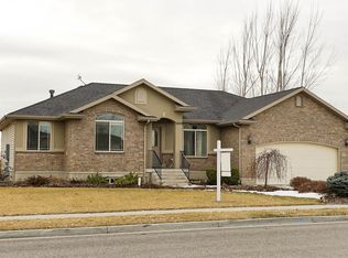 2889 W 3450 N, Farr West, UT 84404