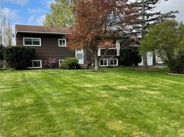 49 Wallman Dr, Henrietta, NY 14467
