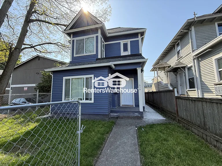 616 S G St #4 — Photo 1