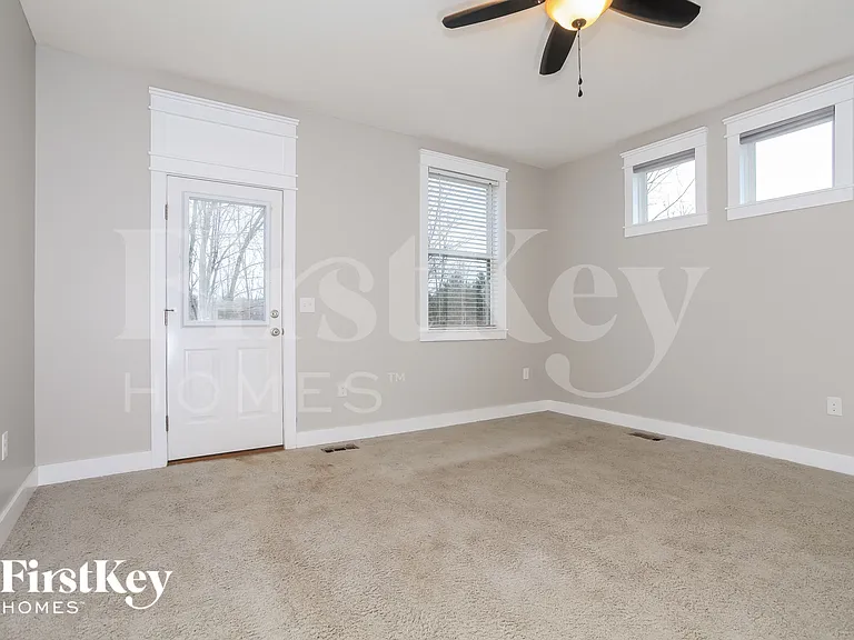 3962 Snowcreek Dr — Photo 8