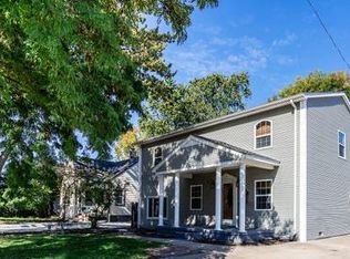 22105 Ridgeway St, Saint Clair Shores, MI 48080