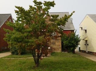 10921 McCracken Rd, Garfield Heights, OH 44125