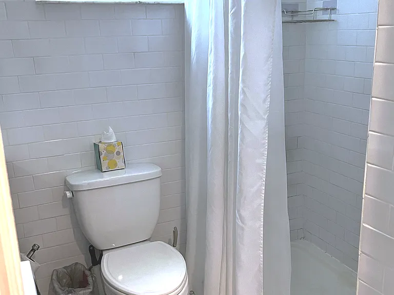 3277 N Whitney Ave — Photo 16
