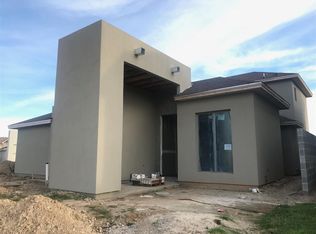 323 Tangle Wood Dr, Laredo, TX 78041