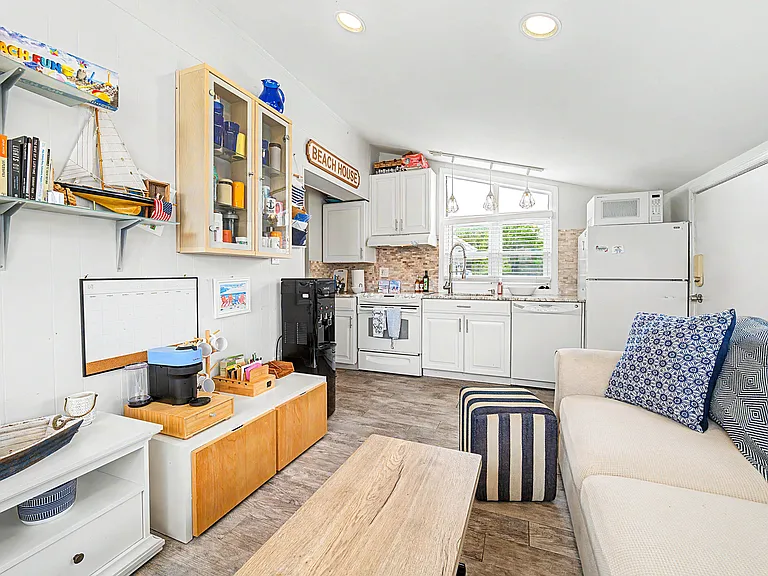 9609 Ventnor Ave #B1 — Photo 9