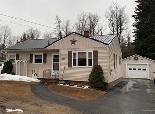 20 Maple St, Presque Isle, ME 04769