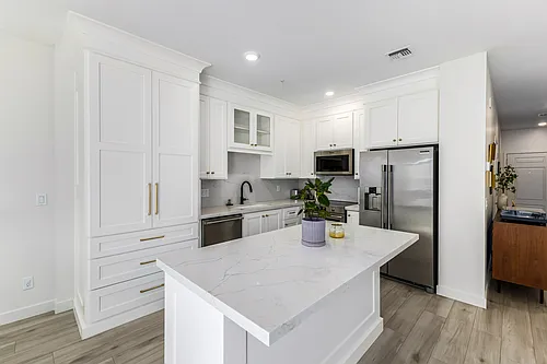 2265 W Echo Ln Photo 1