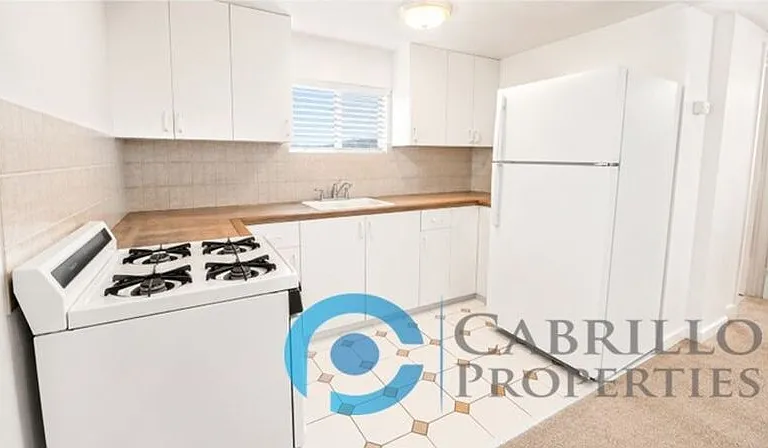 4326 1/2 Cleveland Ave — Photo 11
