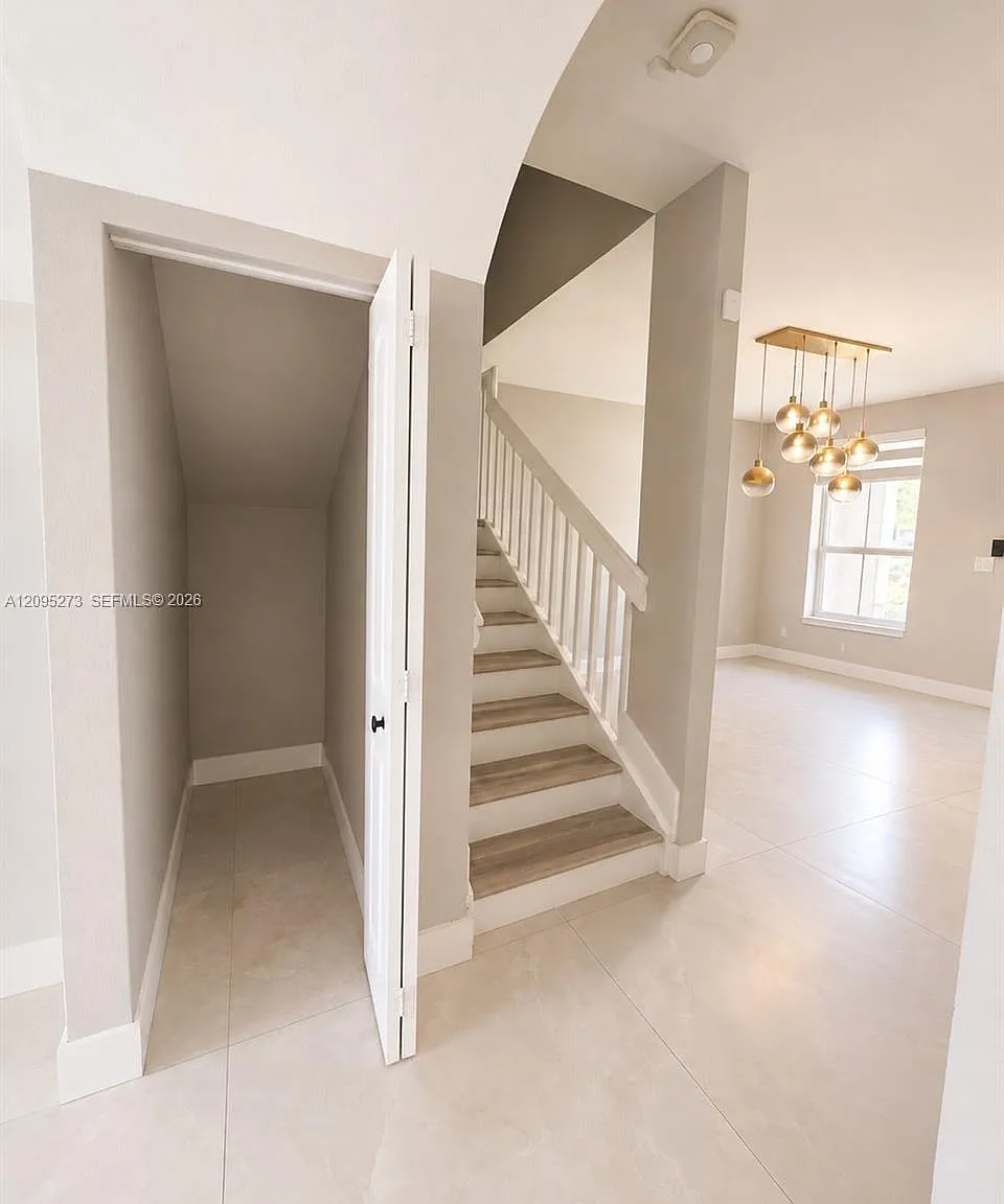 14753 SW 25th St — Photo 1