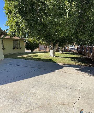 3rd image of 644 Emilia Dr
