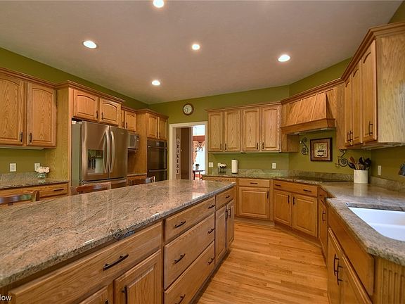 5th image of 6704 Winston Ln