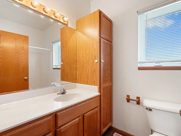 6083-6098 Viroqua Dr — Photo 4