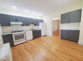 33 Holcomb Ave APT 1, Stamford, CT 06906